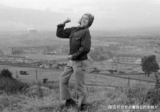 爱游戏体育官网-老照片 一起踏上1970年代英格兰的巴士之旅