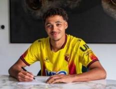 爱游戏体育平台-官方：沃特福德租借曼城20岁中卫马克斯-阿莱恩，租期1年