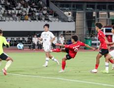 爱游戏体育下载-校园足球打底，“苏超”满是青春底气