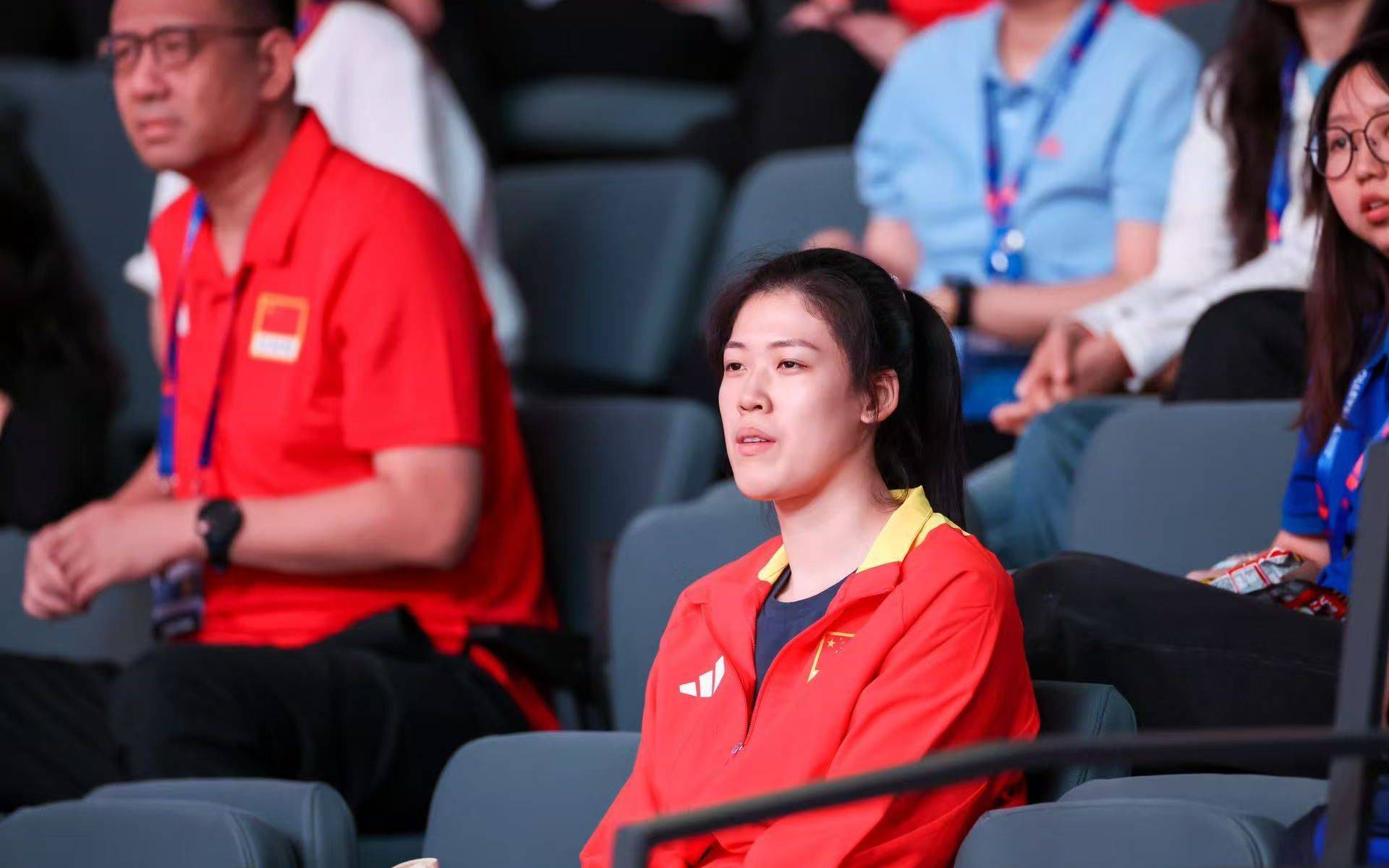 爱游戏体育首页-李盈莹现场助阵，中国女排轻取法国队