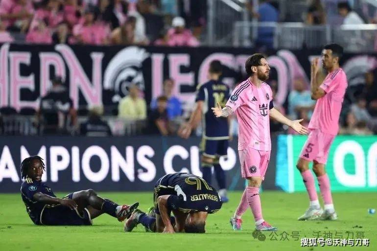 ayxsports-首届新版世俱杯：投入重金却反响平平“2025世俱杯身价排名”“2025世俱杯夺冠指数排名”