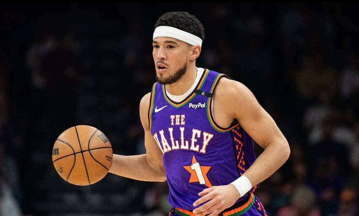 爱游戏体育网址-菲尼克斯太阳将顶薪续约德文·布克