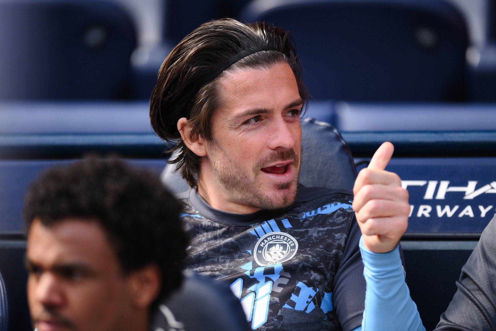 爱游戏体育首页-4年仅12球,曼城1亿英镑中场身价狂跌7200万欧元,30万周薪无人问津