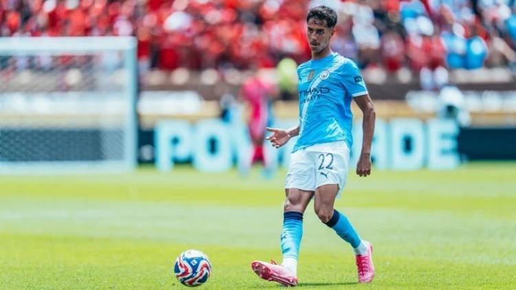 爱游戏体育下载-官方：曼城后卫雷斯租借加盟赫罗纳，租期1个赛季