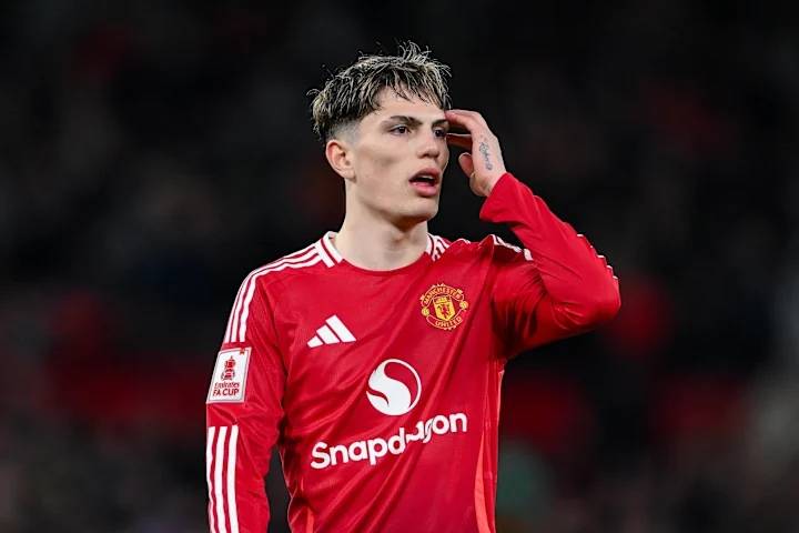 爱游戏体育首页-加纳乔离队在即,英超多队虎视眈眈,阿斯顿维拉成潜在下家