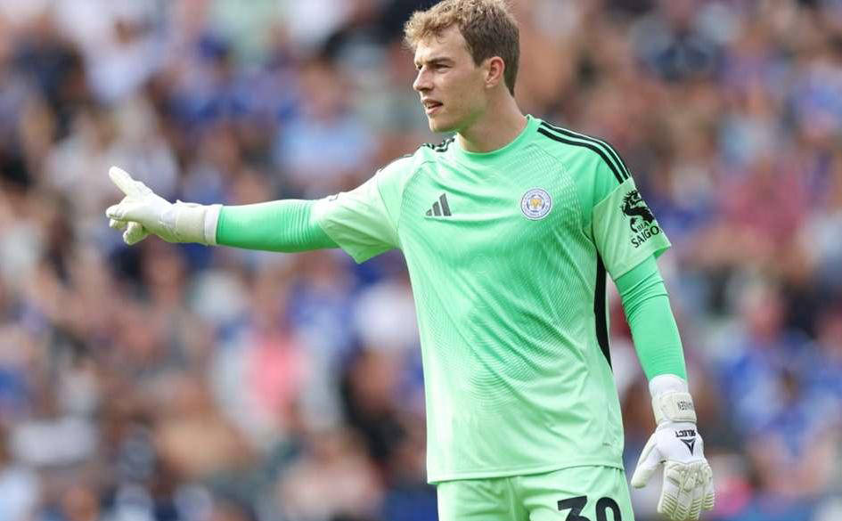 爱游戏体育中国-西汉姆联正式宣布签约赫曼森,一号门将到位