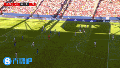 爱游戏体育首页-半场-曼联0-0利兹联 库尼亚首秀奥比抽射造险利兹联0射门