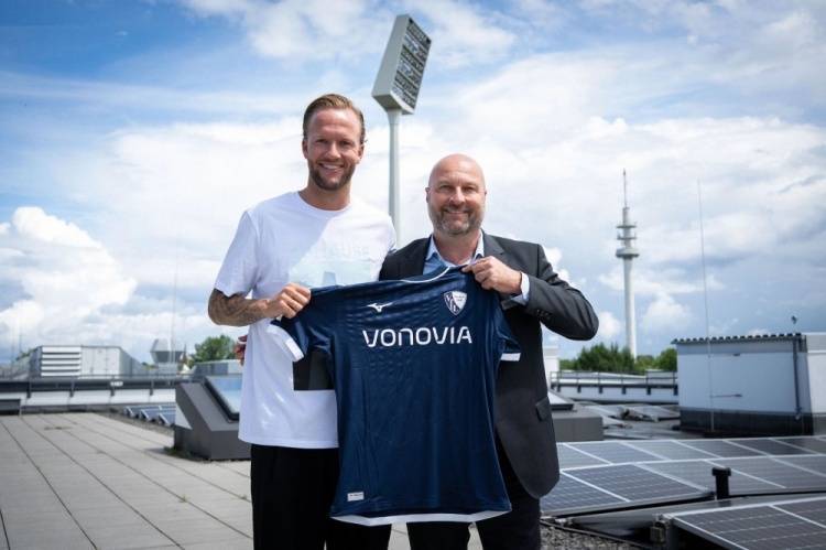 ayxsports-官方：波鸿从柏林联签下33岁后卫福格特，双方签约至2027年