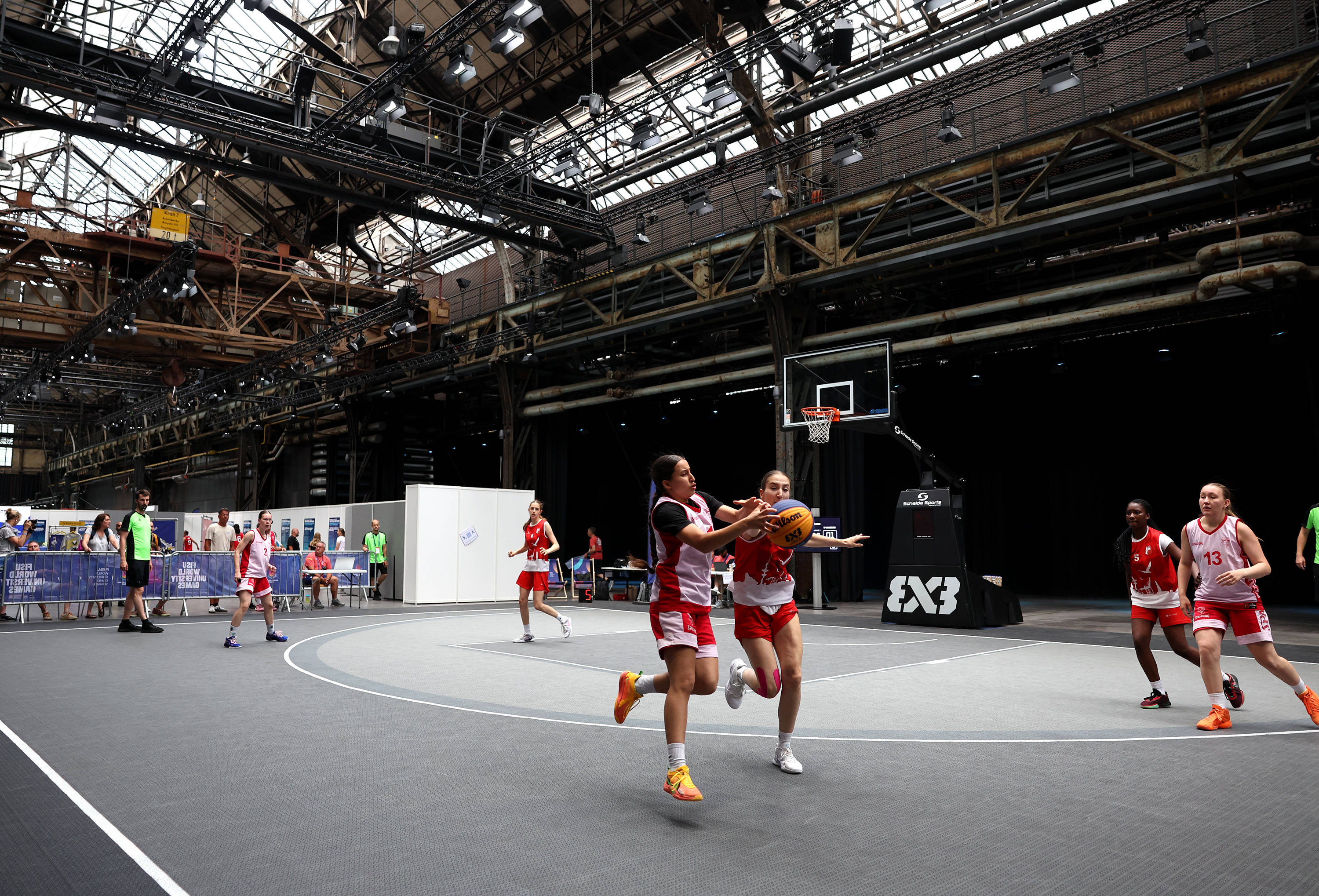 爱游戏体育app-探访莱茵-鲁尔大运会三人篮球比赛场馆——“波鸿世纪厅”