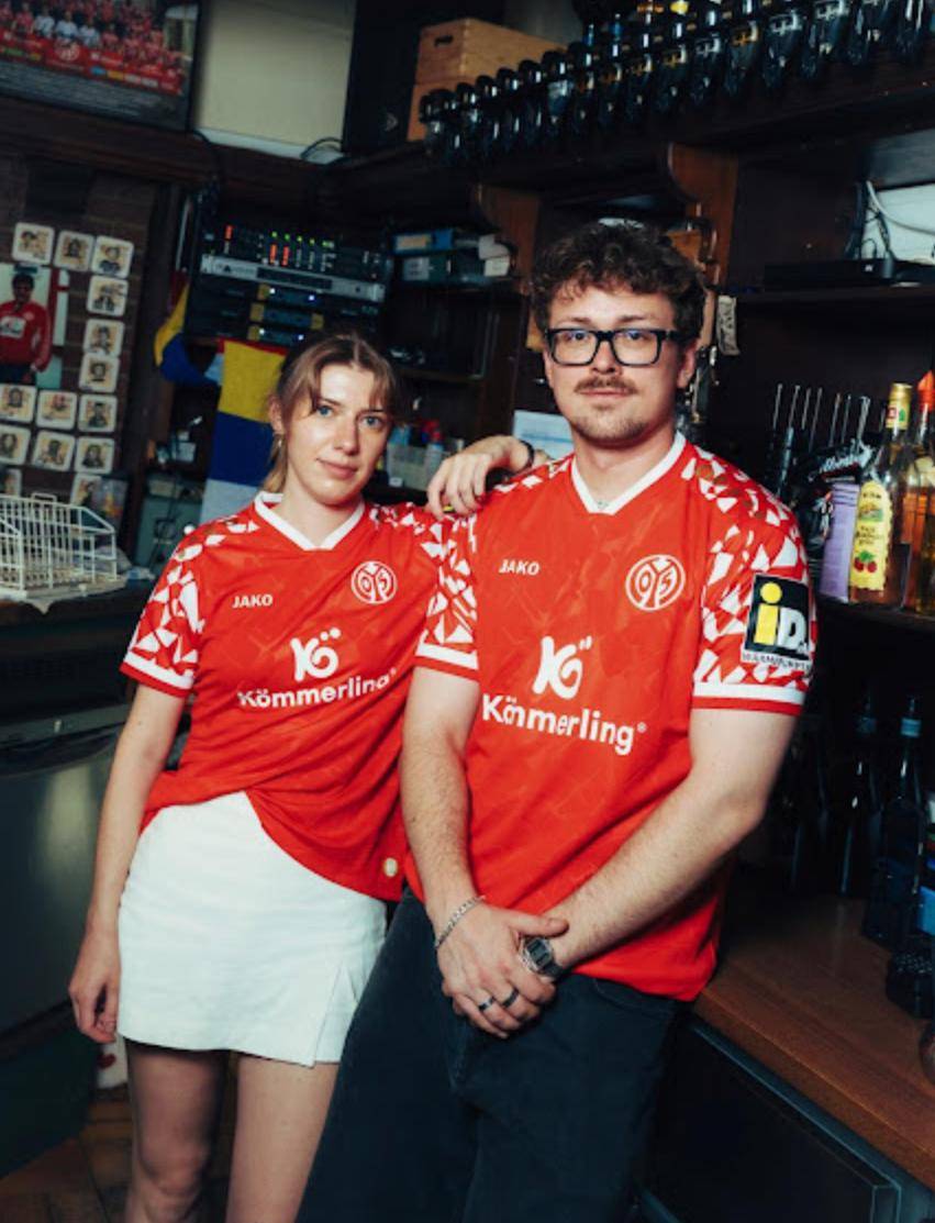 爱游戏体育-美因茨05足球俱乐部发布25/26赛季全新主场球衣