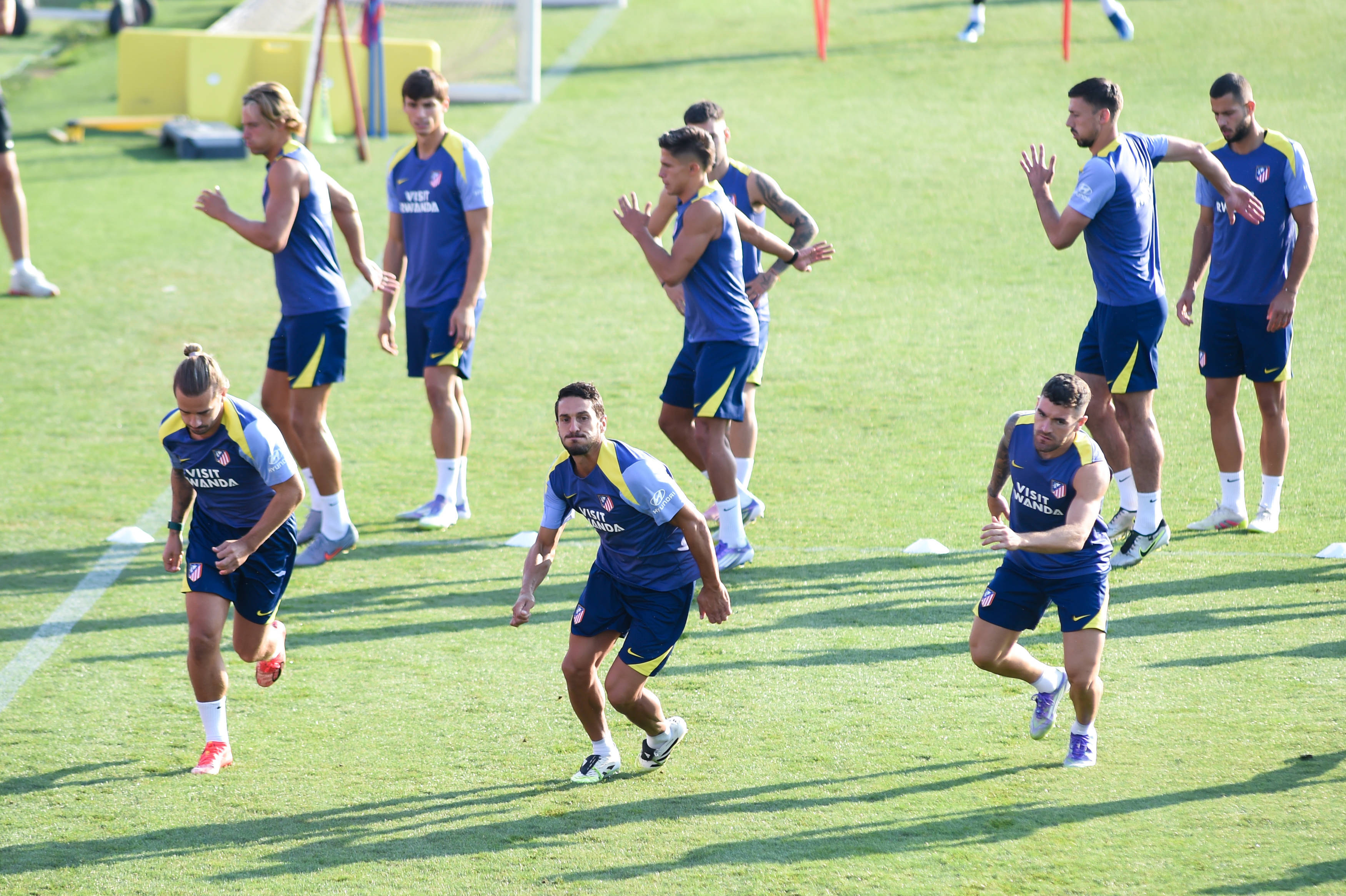 爱游戏体育中国-（体育）足球：马德里竞技一队备战新赛季