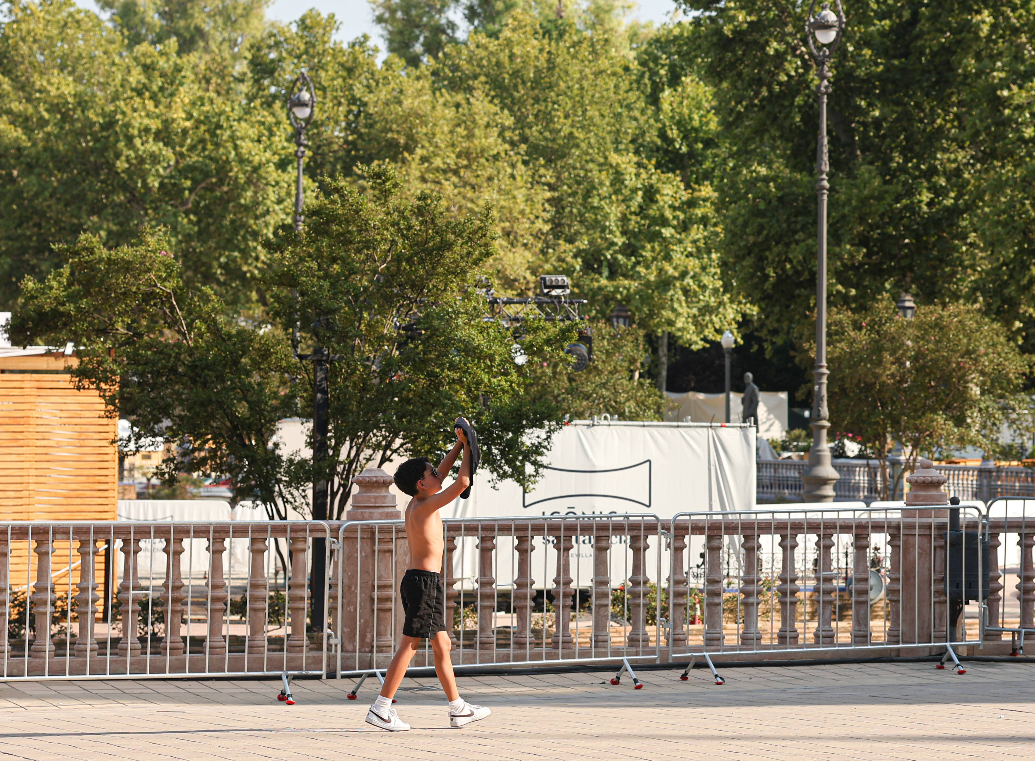 爱游戏体育下载-西班牙塞维利亚:烈日炎炎