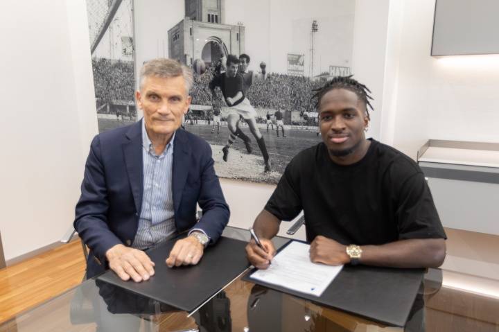 爱游戏体育平台-与拉比奥特斗殴离队!官方：博洛尼亚1950万欧签马赛前锋乔纳森-罗