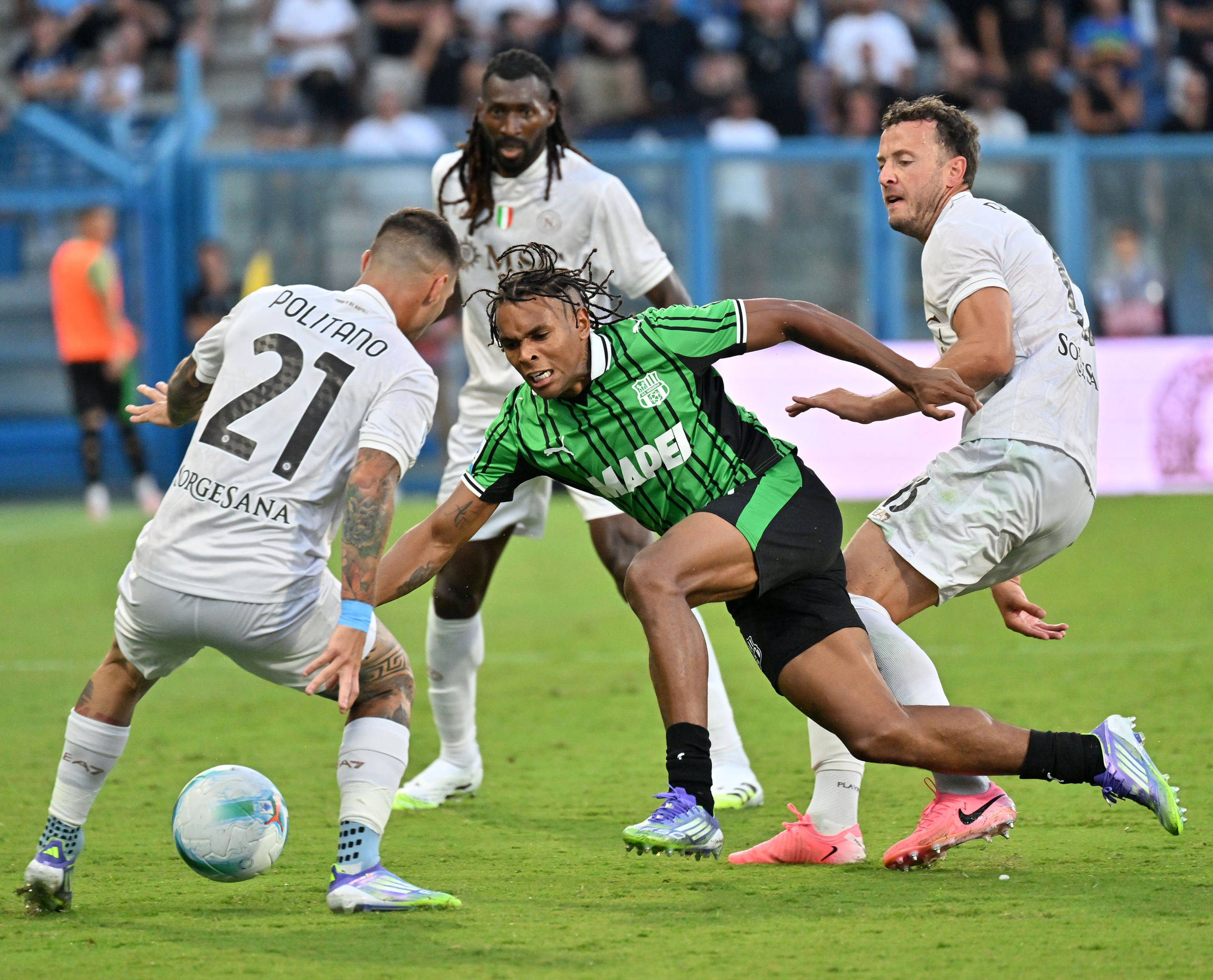 ayxsports-(体育)足球——意甲:那不勒斯胜萨索洛