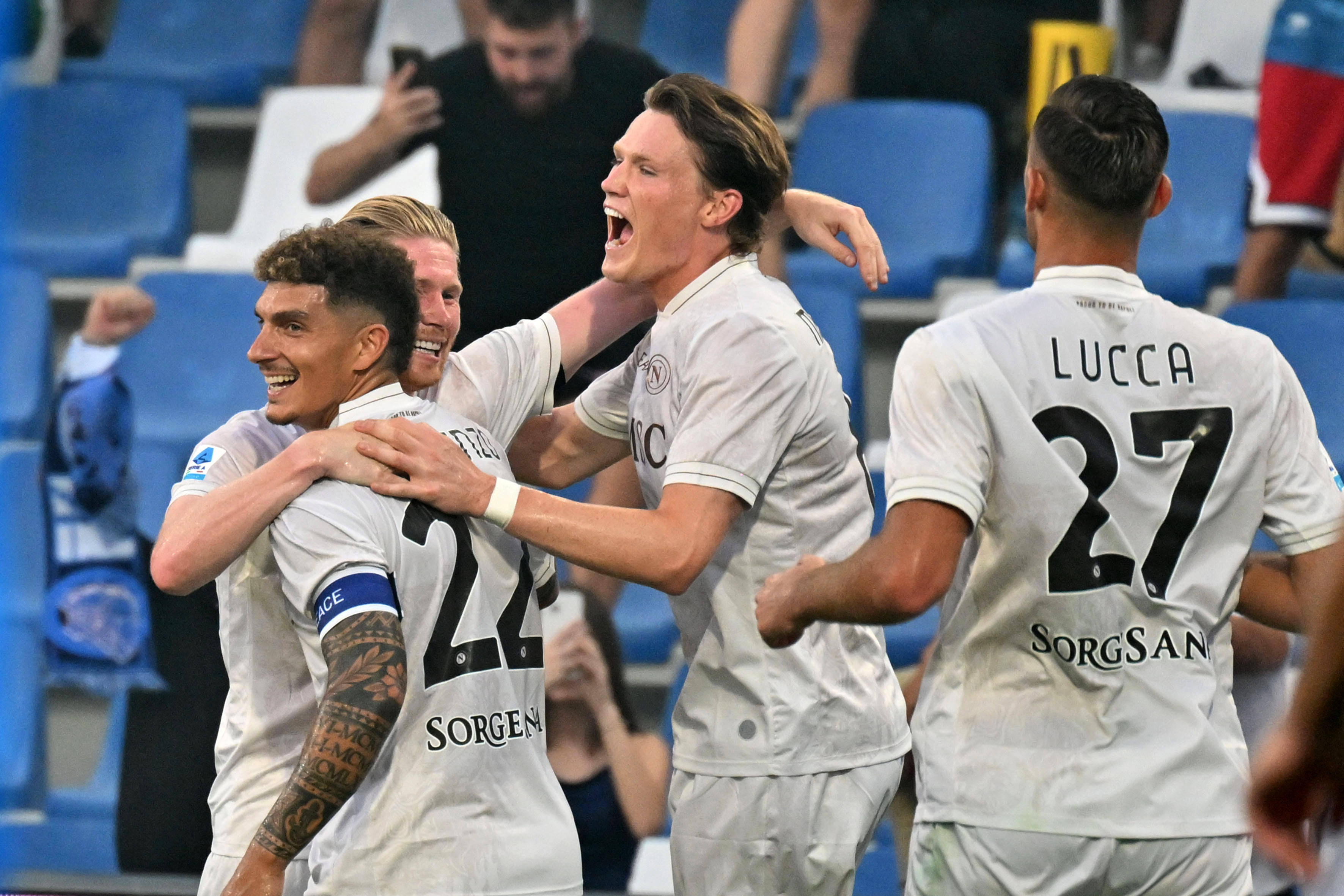 ayxsports-(体育)足球——意甲:那不勒斯胜萨索洛