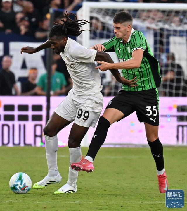 爱游戏-足球丨意甲：那不勒斯胜萨索洛