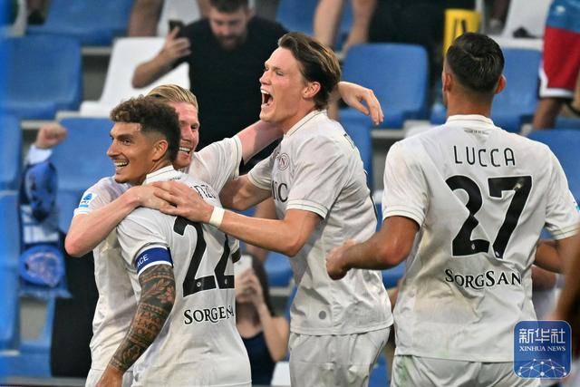 爱游戏-足球丨意甲：那不勒斯胜萨索洛