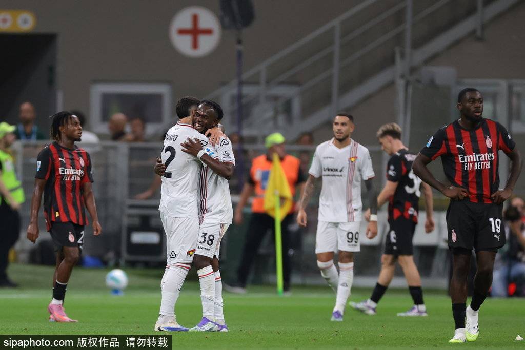 爱游戏体育中国-爆冷！意甲-帕夫洛维奇破门 米兰1-2克雷莫纳遭开门黑