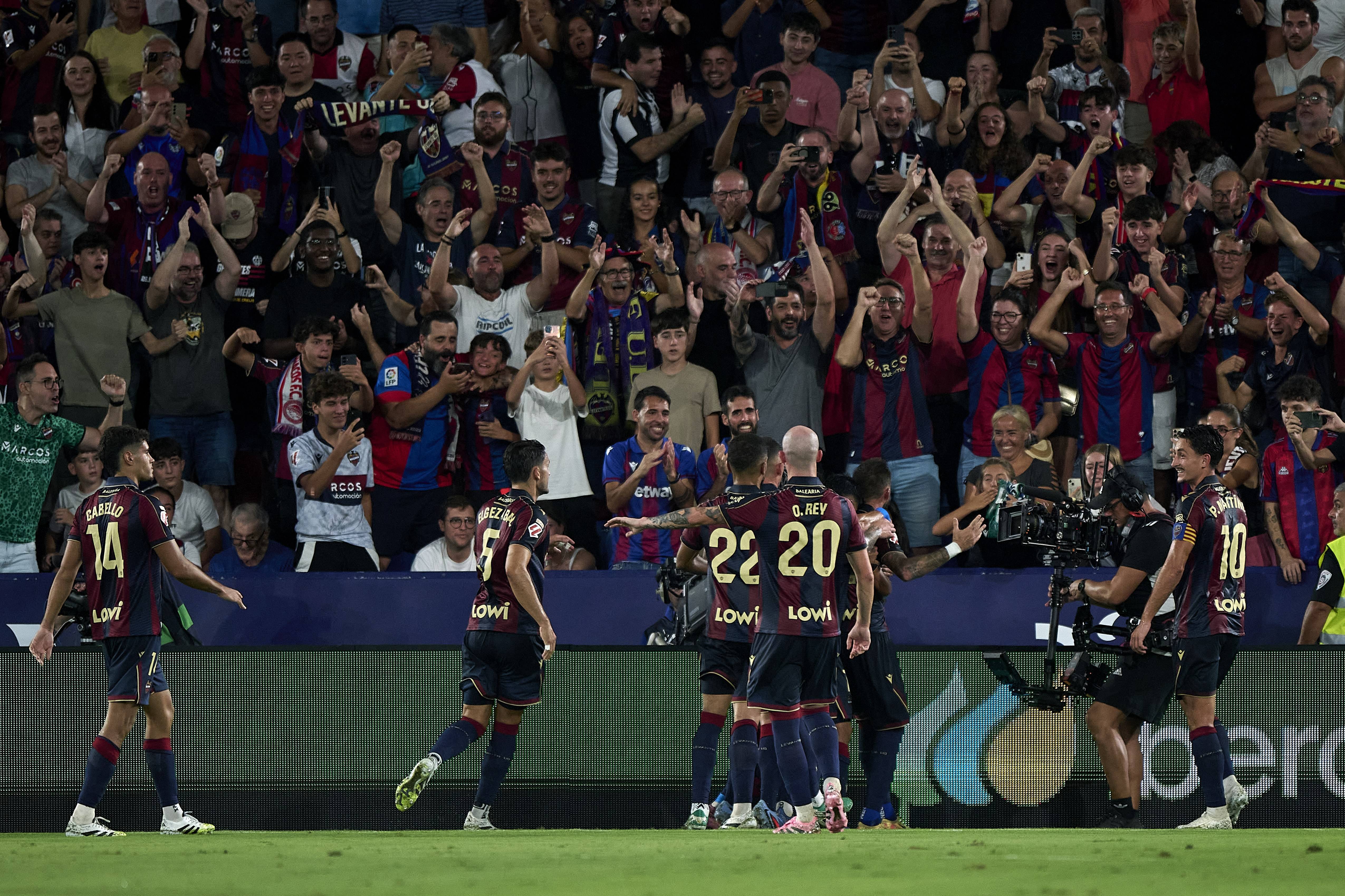 爱游戏体育平台-（体育）足球——西甲：巴塞罗那胜莱万特