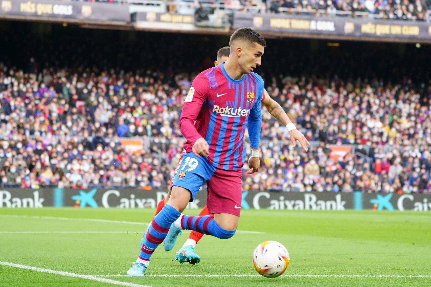 ayxsports-盘点曾效力于巴塞罗那和瓦伦西亚的球员