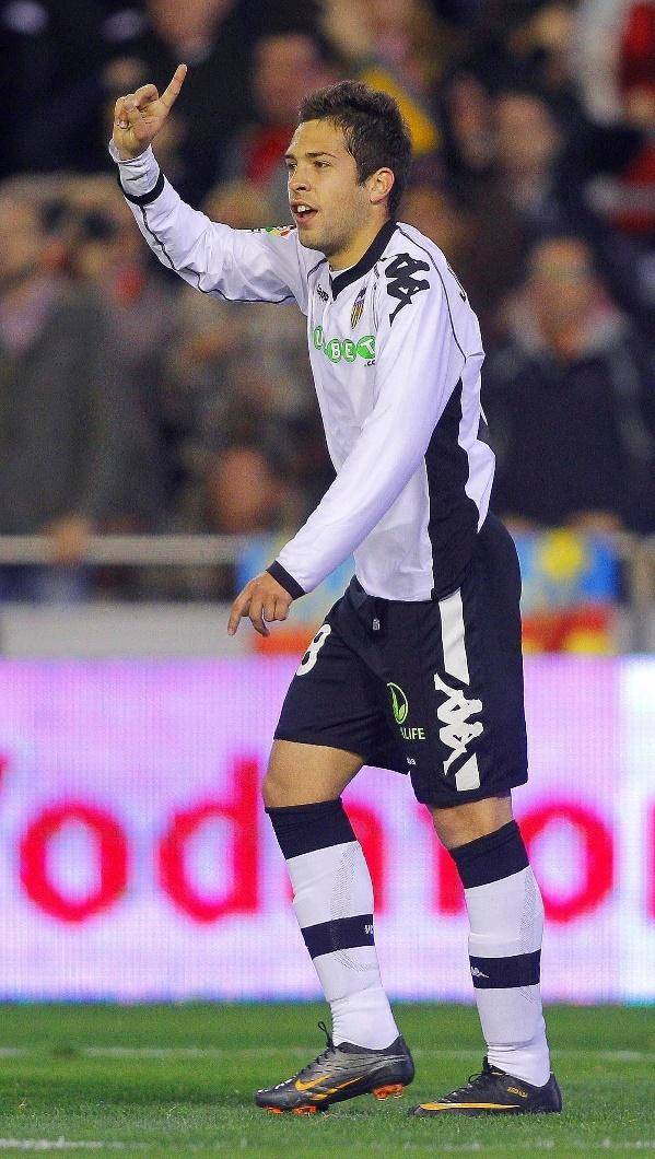 ayxsports-盘点曾效力于巴塞罗那和瓦伦西亚的球员