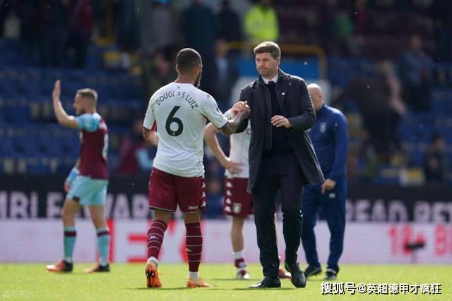 爱游戏体育首页-诺丁汉森林新帅肖恩戴奇继续禁止球员训练时佩戴保暖脖套和帽子!