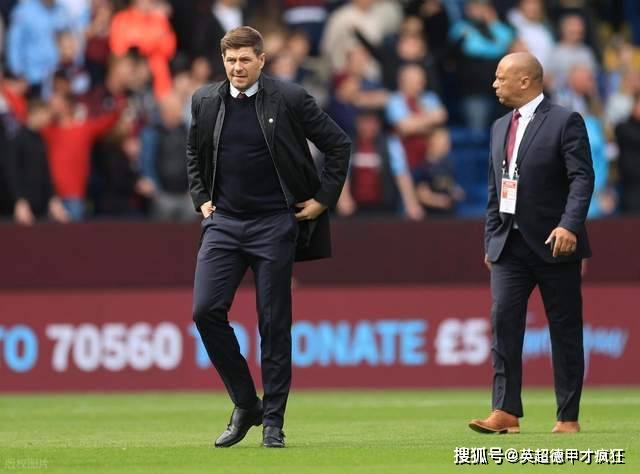 爱游戏体育首页-诺丁汉森林新帅肖恩戴奇继续禁止球员训练时佩戴保暖脖套和帽子!