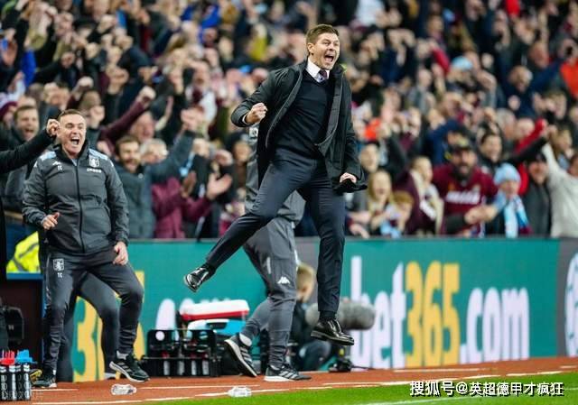 爱游戏体育首页-诺丁汉森林新帅肖恩戴奇继续禁止球员训练时佩戴保暖脖套和帽子!